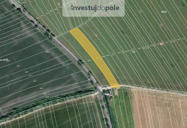 Prodej podílu 1/2 pole 1 588 m², Zborovice - Medlov