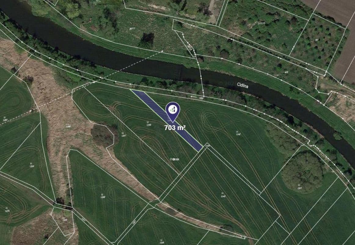 Kladruby nad Labem - foto 1