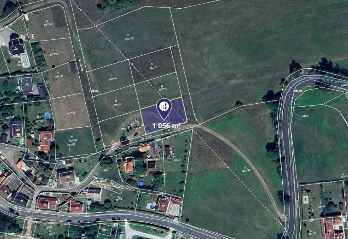 Kamýk nad Vltavou - foto 0