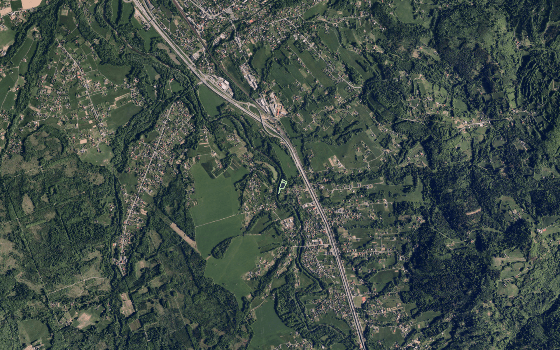 Hrádek - foto 1