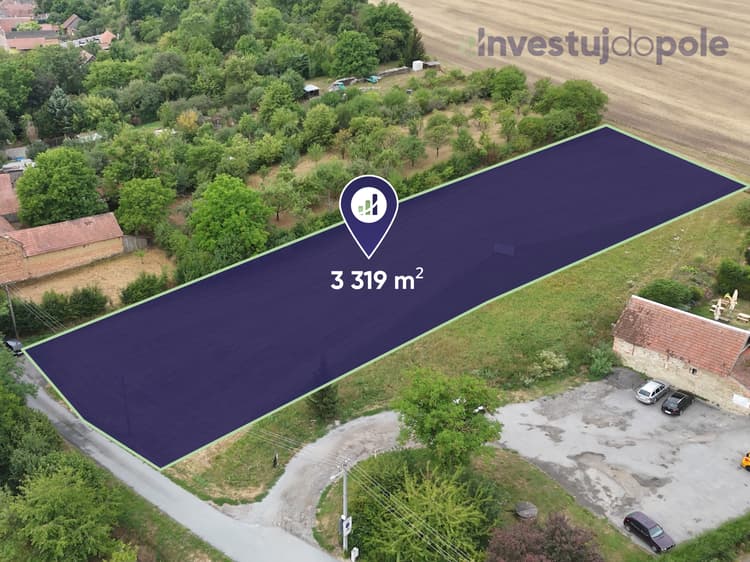 Prodej stavebního pozemku 3 319 m², Kožušice